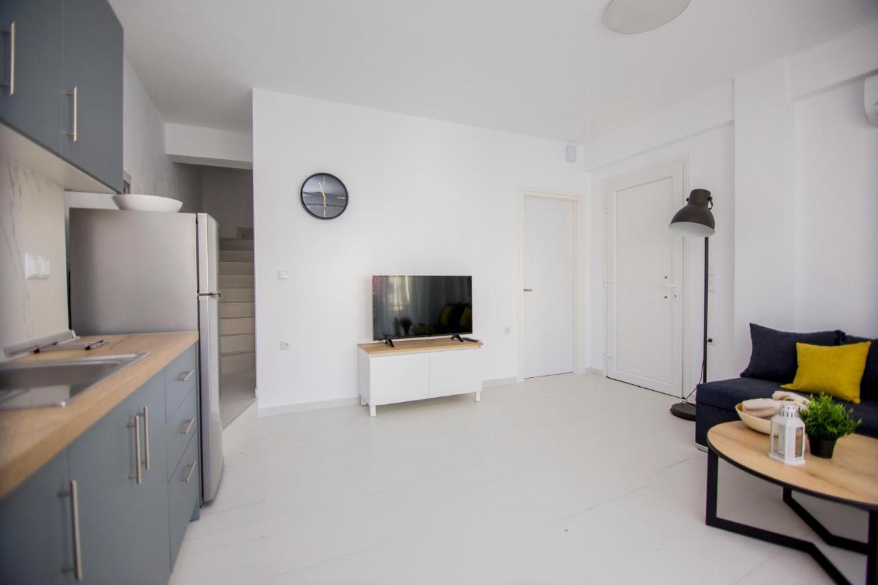 Dionysos Residential Complex * Ofrinion